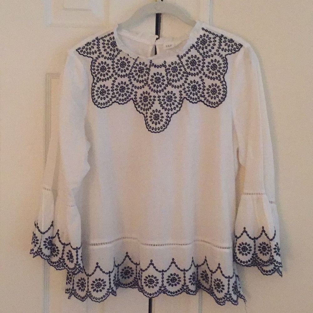 Gap White Eyelet Embroidered Top
